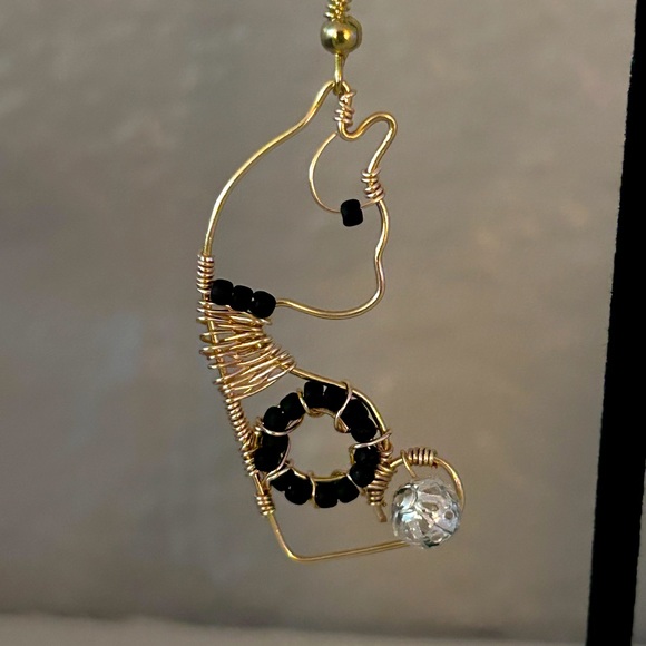 SALE//Handmade wire cat Earrings - Picture 3 of 3